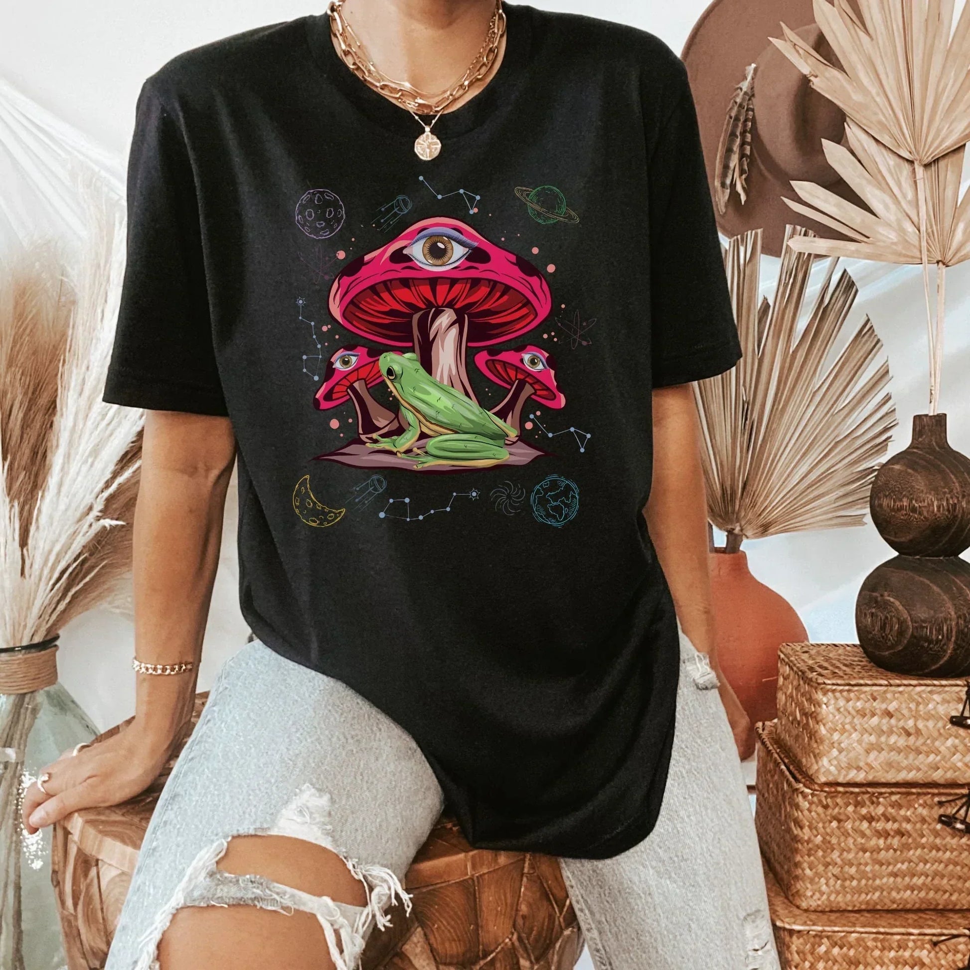 Frog Shirt, Magic Mushroom Shirt, Frog Sweatshirt, Cottagecore Hoodie, Pastel Goth Shirt, Frog and Toad Sweater, Celestial Mystical Punk HMDesignStudioUS