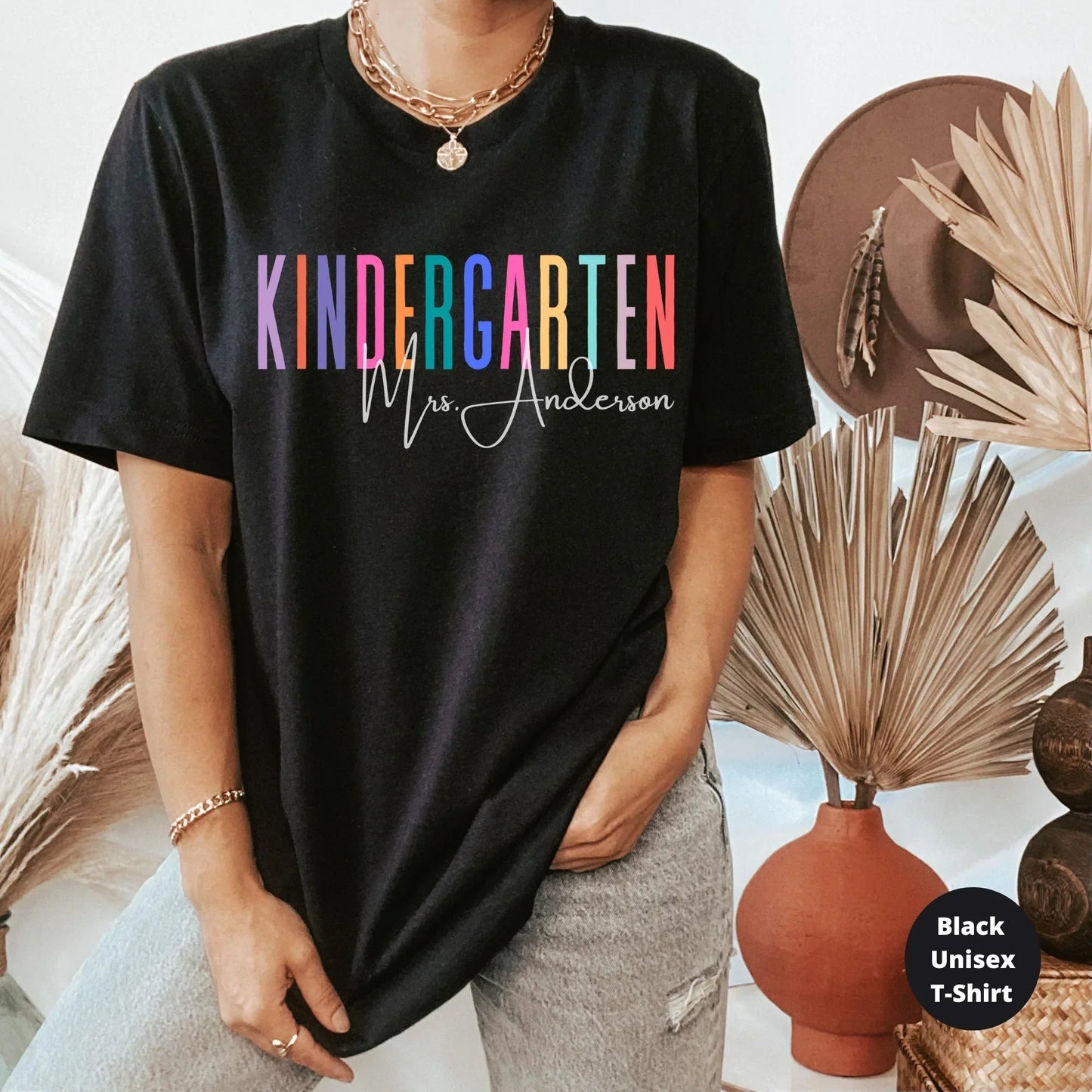 Kindergarten Teacher Shirt, Custom Teacher, Personalized Teacher Appreciation Gift, Back to School, Teacher Name Teacher Shirt, New Teacher HMDesignStudioUS