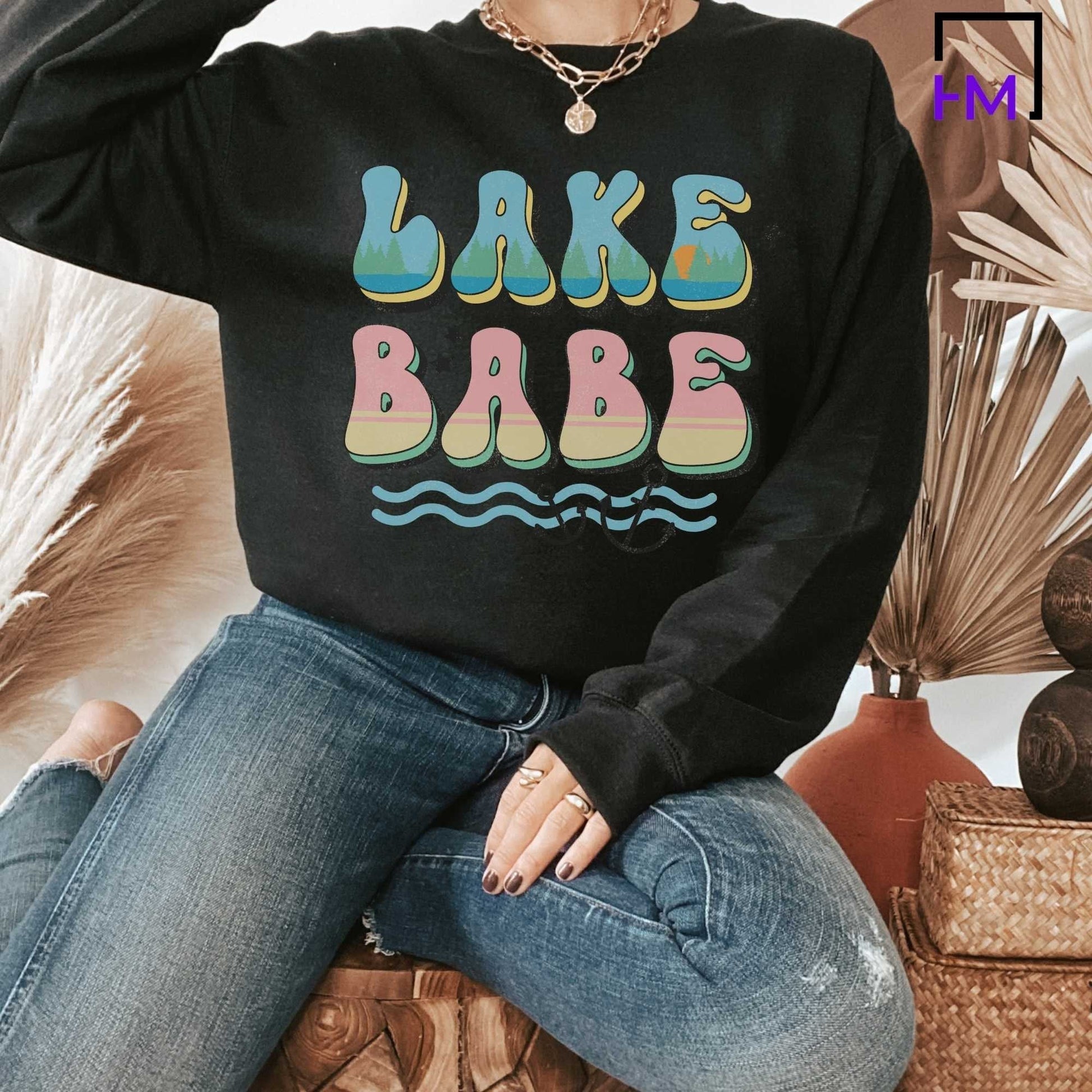 Lake Babe Shirt, Live at the Lake Lover Tee, Boating Tee, Great Boating Gift for Her, Vintage Look Boating Shirt, Lake Tee, Boating Life Tee